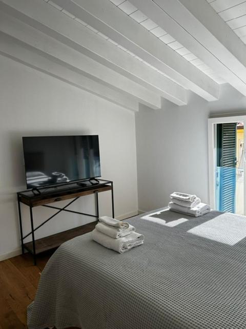 Waterfront Balcony I Grani 5 Resort Grand Suite Livorno Exteriör bild